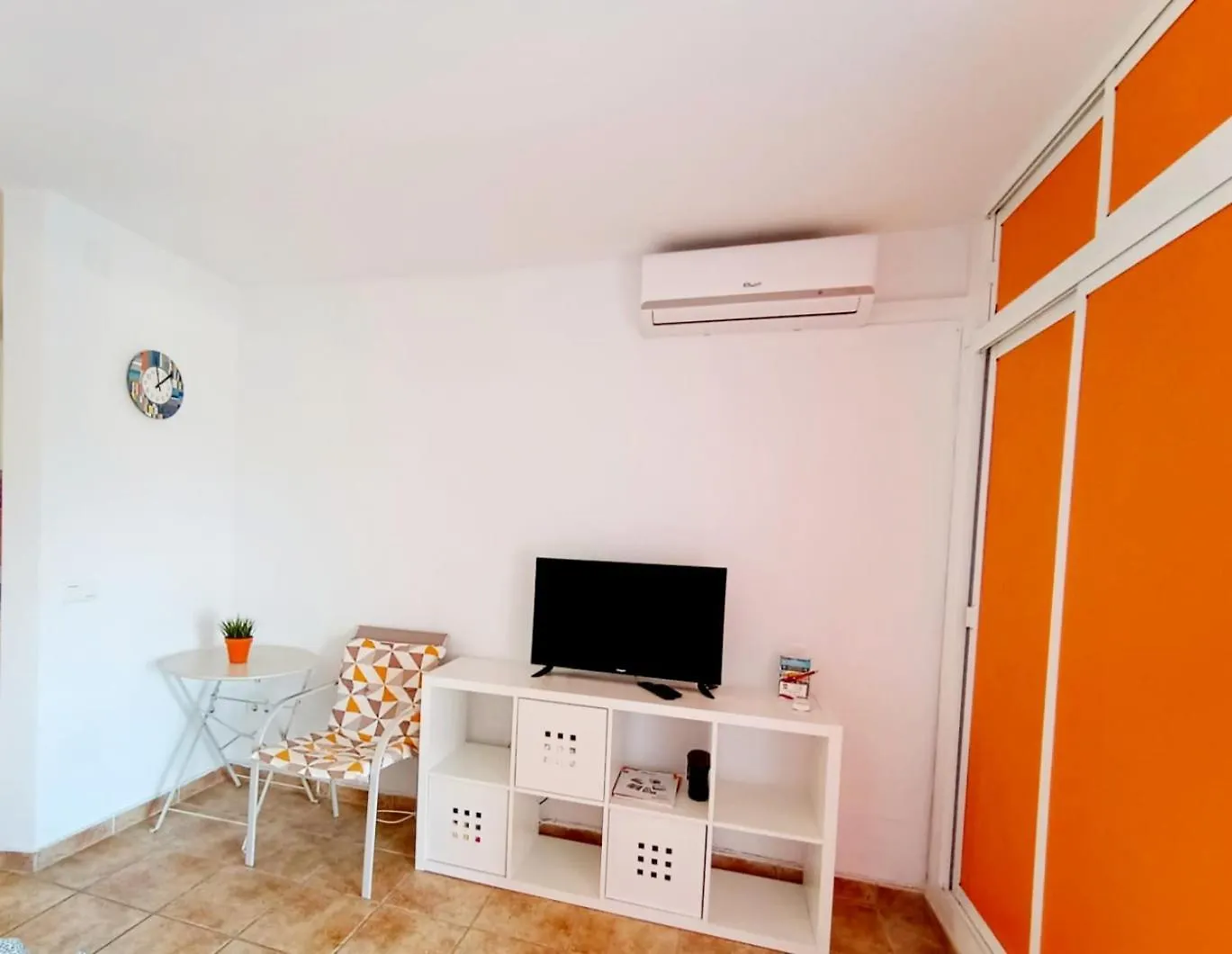 Agata Views Apartment Benalmadena 0*,